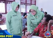 Persit KCK Cabang XXXV Galakkan Program Pemberantasan Buta Aksara di Lokasi TMMD