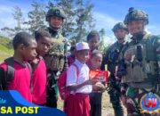 Dibalut Senyum dan Tawa, Prajurit TNI Jadi Sahabat Anak-Anak Papua, Kami Ada untuk Kalian