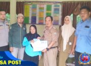 Polsek Sukadana Kawal Penyaluran BLT Dana Desa di Desa Bunter 
