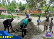 Jelang Penutupan, Personel Satgas TMMD Bersama Warga Gotong Royong Siapkan Lapangan Untuk Kegiatan Bakti Sosial