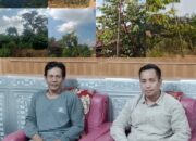 Ngeri Kabel Listrik PLN  ULP Baturaja Ditunjang Dengan Bambu Dan Kayu Yang Dicantolkan Pada Pohon