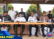 Wabup Lampung Timur  Azwar Hadi Lepas Peserta Karnaval HUT Desa Sribhawono Ke-73