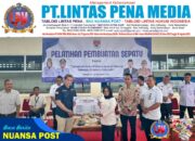 Bupati Mesuji Hj.Elfianah,SE Buka Pelatihan Pembuatan Sepatu dan Terima Bantuan CSR Peralatan Produksi