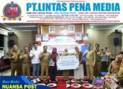 Bupati Lampung Timur Serahkan 1.364 Polis Asuransi Gratis bagi Kader Posyandu, Dorong Literasi dan Inklusi Keuangan Masyarakat