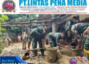 TNI Bantu Bersihkan Rumah Lansia Terdampak Banjir di Kabupaten Pidie