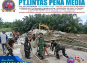 TNI dan Warga Gotong Royong Perkuat Tanggul Pasca Banjir di Langkat