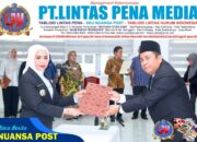 Bupati Labuhanbatu Hj. Maya Hasmita Melantik Pejabat Administrator dan Pejabat Pengawas