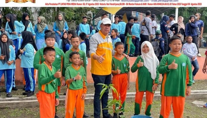 Pemkab Meranti Bersama Masyarakat Goro Bersih Lingkungan