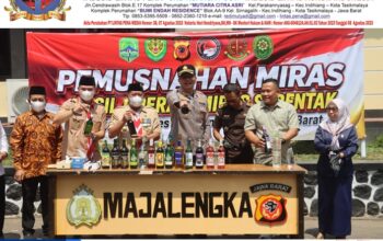 Lawan Penyakit Masyarakat, Polres Majalengka Musnahkan Ribuan Botol Miras Hasil Operasi Serentak