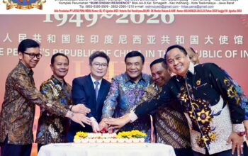 Kasum TNI Bersama Menko Polkam Hadiri Perayaan Hari Nasional ke-77 RRC