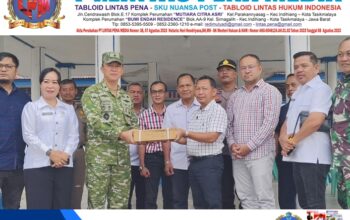 Satgas Karhutla TNI Kawal Penyaluran Bantuan Korporasi untuk Desa Terdampak di Melawi