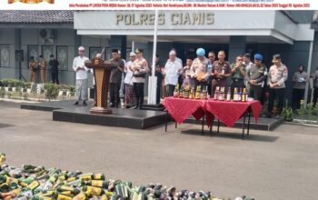 Polres Ciamis Lakukan Pemusnahan Minuman Keras (Miras) Hasil Kegiatan Rutin (KRYD) Dan Oprasi Pekat